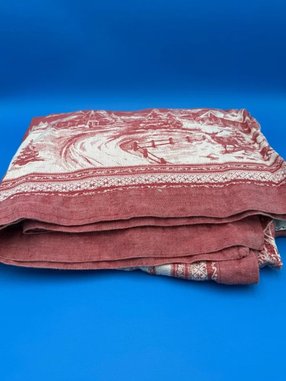 Williams Sonoma Red White Night Before Christmas Tablecloth 68